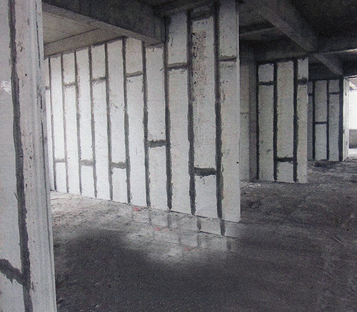 **平安輕質(zhì)隔墻板 輕質(zhì)建筑材料的安全之選**